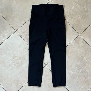 Lululemon Time To Sweat Crop *23" in Black Size 6